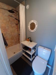 Mellene 1 bedroom house in nature & hot tube