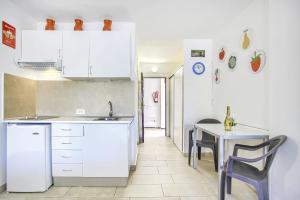 Studio Eldorado in Playa de Las Americas near the beach