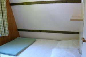 Campings Camping Le Rey : Chalet 1 Chambre (2 Adultes + 2 Enfants)