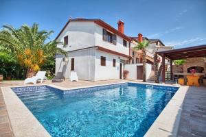 Villa Stinjan (3326)