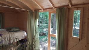 Cabin - Sleeps 2 - Garden - Parking
