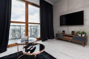 Modern Apartment Zajezdnia Wrzeszcz by Renters