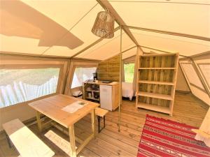 Campings Les Bastides de Chanteraine : photos des chambres