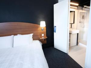 Hotels Kyriad Hotel Clermont Ferrand Centre : Chambre Double