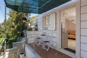 Apartments Lovro