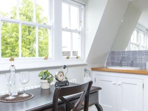 3 Berkeley Square Guesthouse