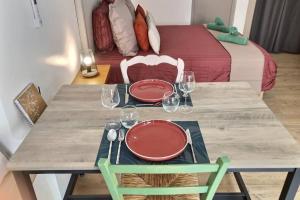 Appartements Studio tout confort, terrasse, calme Moustiers #7 : photos des chambres