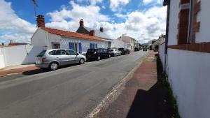 Maisons de vacances Maison de ville au calme, de plain pied, 2 chambres : photos des chambres