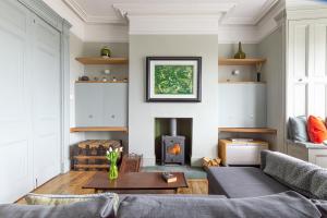 Elegant Seaview Apartment