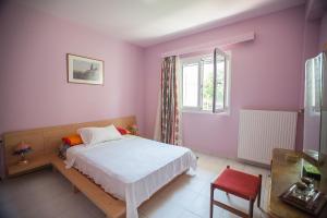 Loutraki home near the beach