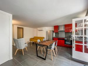 Appartements T2 tout equipe a 2 min de la plage menage inclus 1 : photos des chambres