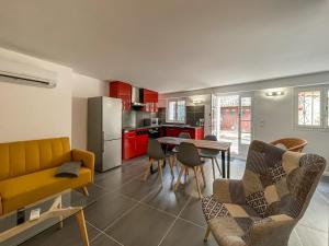 Appartements T2 tout equipe a 2 min de la plage menage inclus 1 : photos des chambres