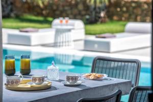 Opsis Luxury villa with swimming pool