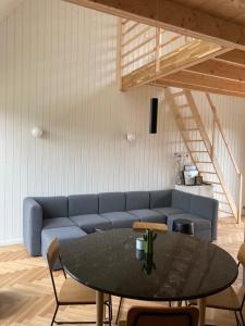 Cozy Cottage in Svencelė near Lagoon with Terrace Perfect for Kitesurfers