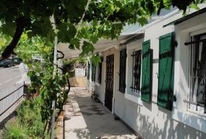 River Wellness Holiday Home