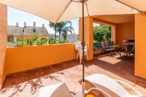 2 Habs Buena terraza con BBQ - WiFi, Piscina