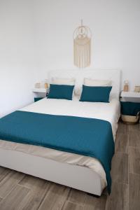 Iridas sea front apartment with astonishing view