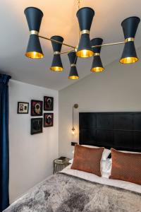 Relax in Super Size Copper Tub - 2 bedroom villa