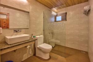 Woodstock Inn Manali 800 Mtrs from Mall Road