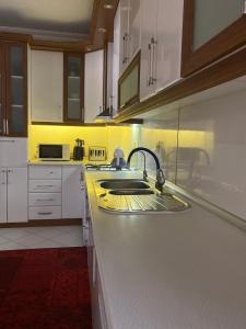 reservayon yapmayın - Илыджа