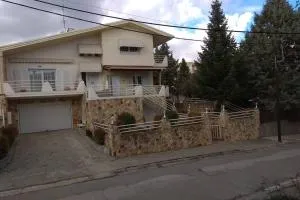 THE STONE HOUSE - Neráïdha