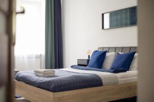 Mokotowska Comfortable Apartment by BookingHost