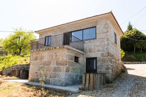 Idyllic Villa in Fornos + Pool!