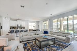 Five-Bedroom House room in Solara Resort - New 5 bedroom Villa home