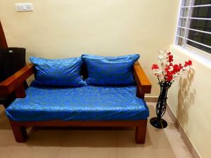 Royal Suvarna Comforts