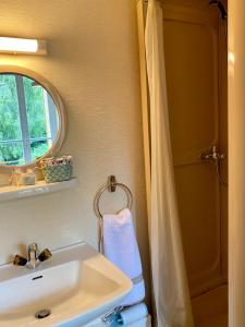 Sejours chez l'habitant Hotel de famille L.F.M.A.L. : photos des chambres
