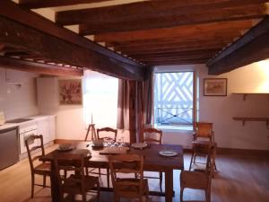 Maisons de vacances Duplex avec terrasse lumineux proche vieux bassin : photos des chambres