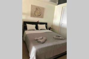 Cozy seafront loft - Kats rentals