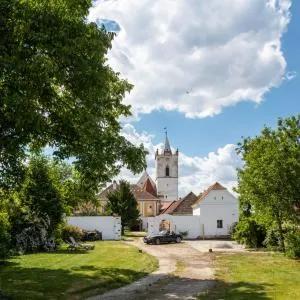 Ambrožův dvůr - Popice