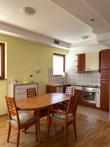 Apartments Villa Petra