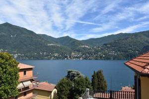 La Resilienza, apartment with view, Carate Urio