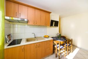 Apartment Vrsi at the Beach