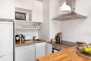 Cozy apartment next to the beach and Nerja center