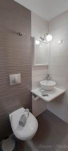 Double or Twin Room with Garden View room in Jiovanni