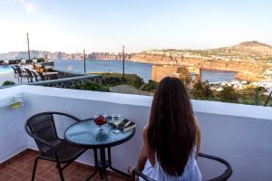 Studio with Caldera View room in Sigal Villa