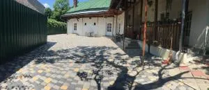 Gelena Гостьовий двір - 乌日霍罗德