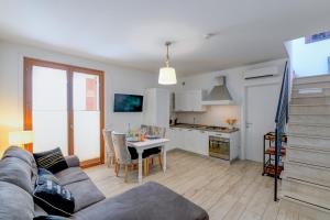 Rosa del Lago Apartment