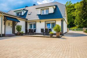 ENKLAWA NAD KWISĄ [APARTAMENT 1]