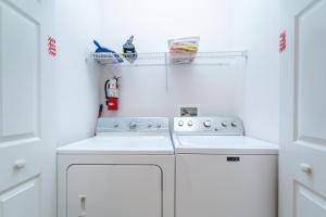 Holiday Home room in 1005CD - Lagana Place (S)