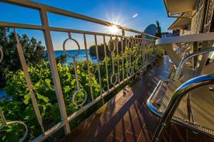 Apartment in Starigrad-Paklenica 6877 