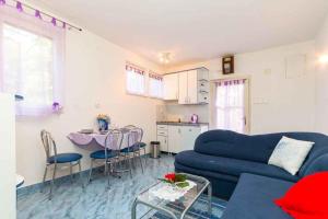 Apartments in Kraljevica 33251