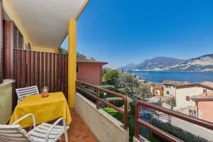 Apartments in Malcesine/Gardasee 22016 - 阿森扎迪布伦佐内