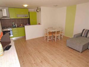 Apartments in Veli Losinj 26474