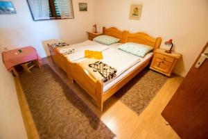 Apartments in Starigrad-Paklenica 6846 