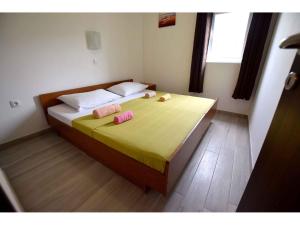 Apartments in Starigrad-Paklenica 35542