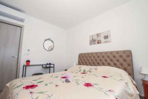 Funtana One-Bedroom Apartment 1